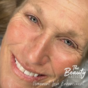 Example of permanent lash enhancement